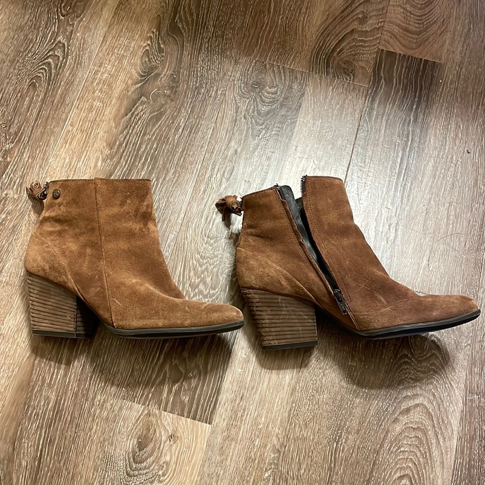 Paul Green suede booties